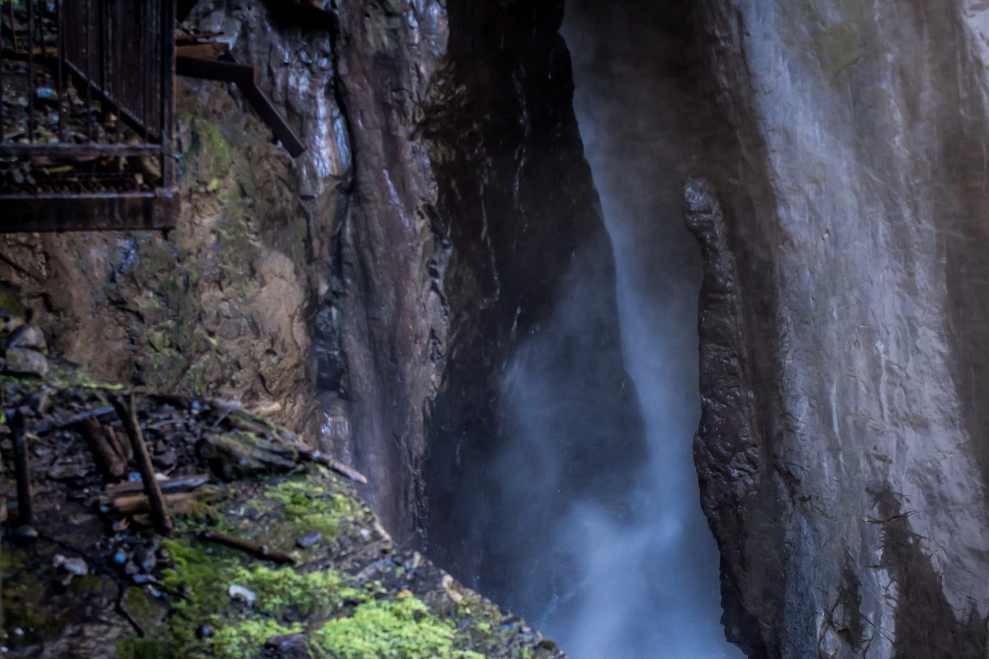 Box Cañon Falls pouring into its narrow rock slot